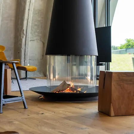 Shelterloft Airpark *