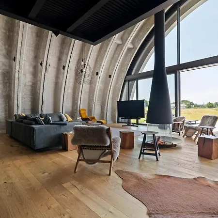 Shelterloft Airpark