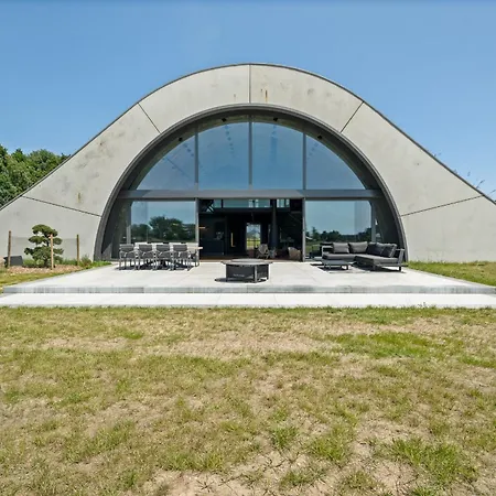 Nyaraló Shelterloft Airpark