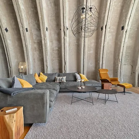 Shelterloft Airpark *