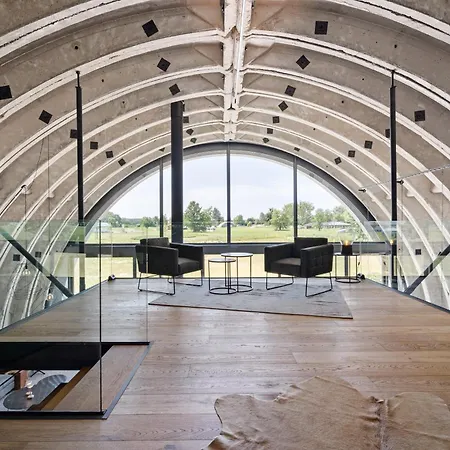 Shelterloft Airpark