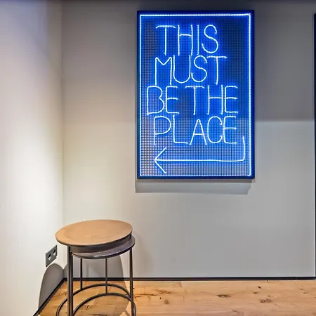 Shelterloft Airpark Nyaraló *