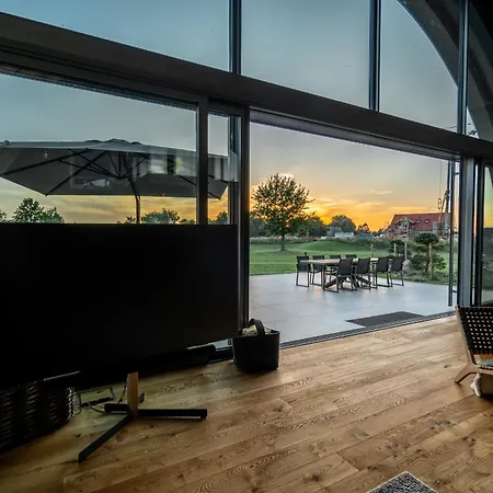 Shelterloft Airpark *