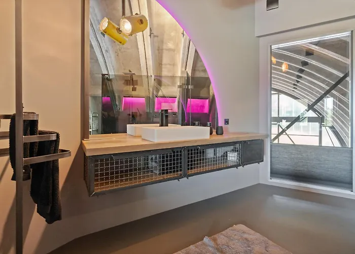 Shelterloft Airpark Ferienhaus