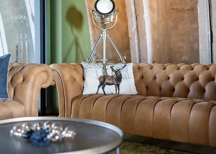 Shelterloft Airpark *