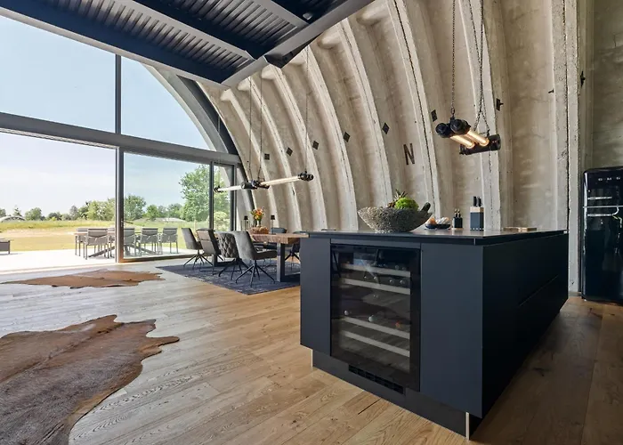 Shelterloft Airpark Ferienhaus